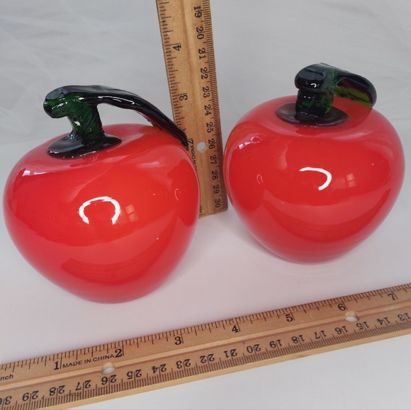 Pair of Red Apples Glass Art Figurine Fruit Bowl Filler - Picture 5 of 7